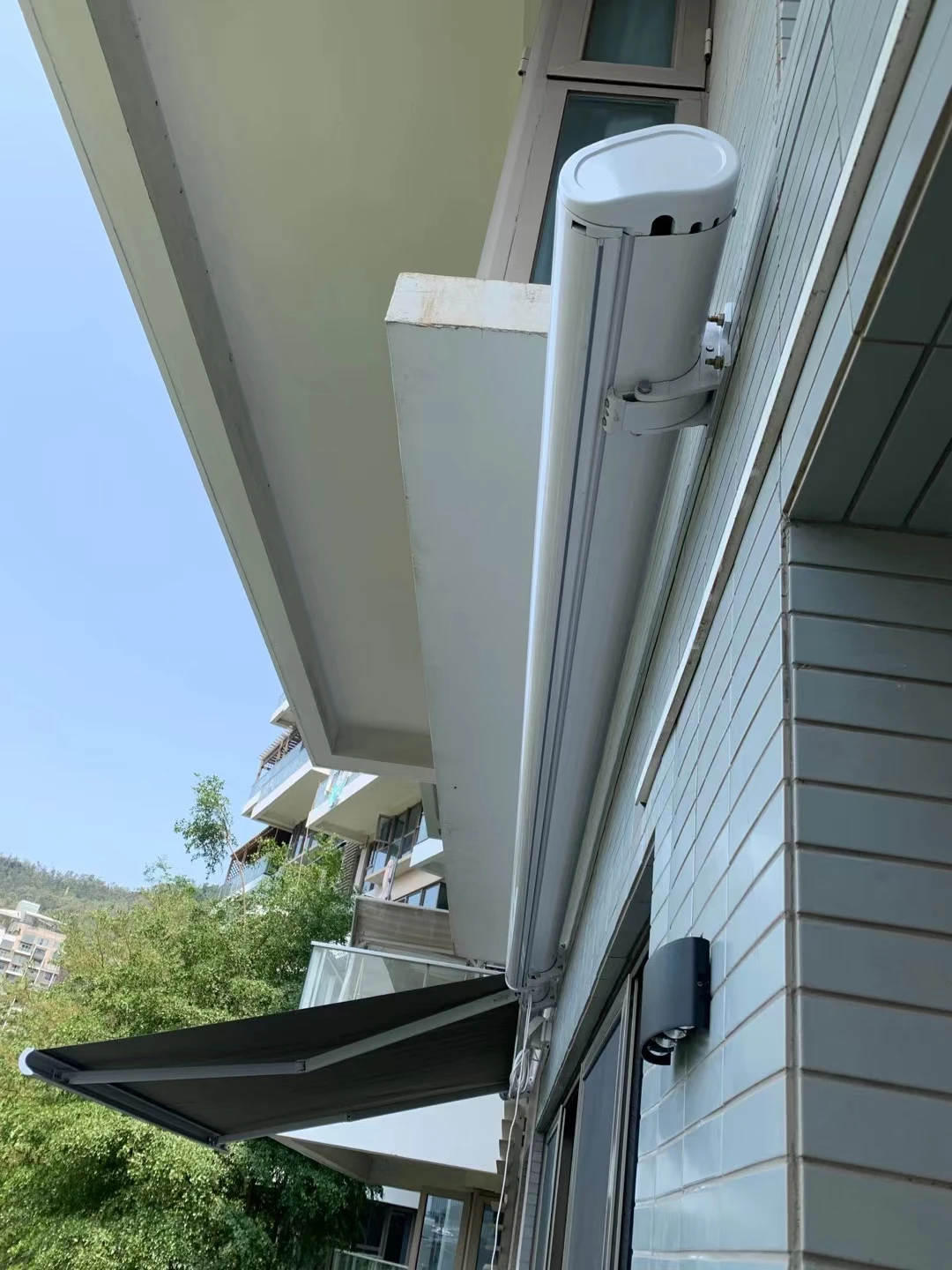 Outdoor Sunshade Remote and Manual Control Retractable Full Cassette Awning retractable awning Aluminum Patio Motorized awning