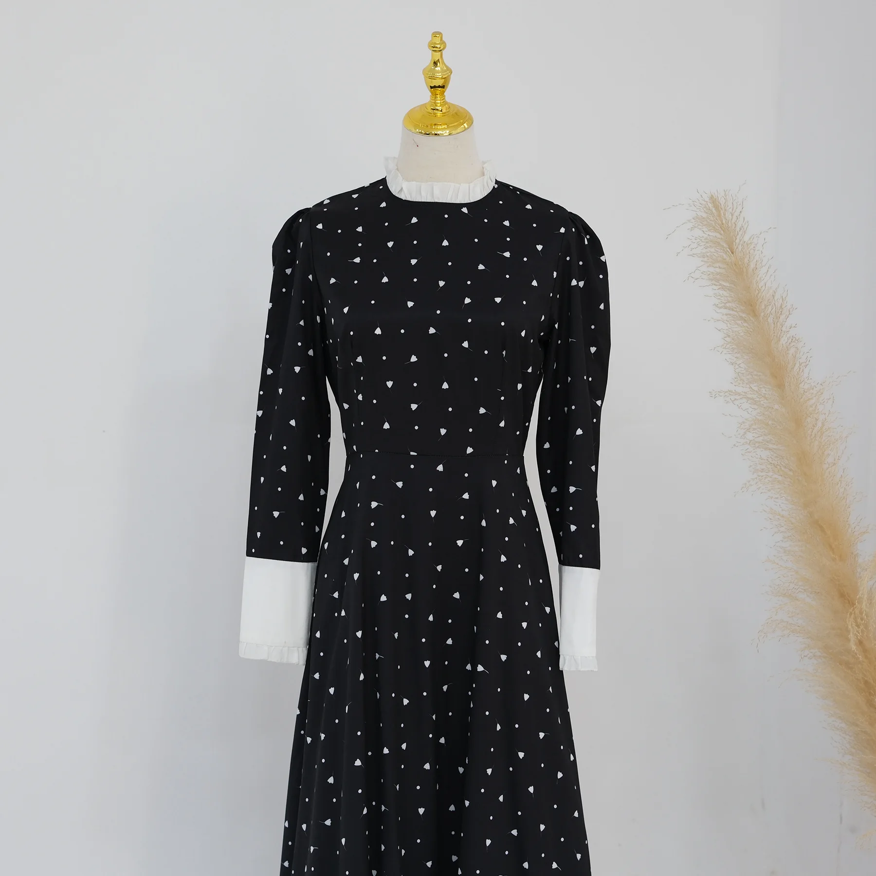 Middle East Arab Muslim Dubai Evening Gowns Turkey Abaya Islamic Wooden Lace Printed Ethnic Fashion Exquisite Gowns 7392