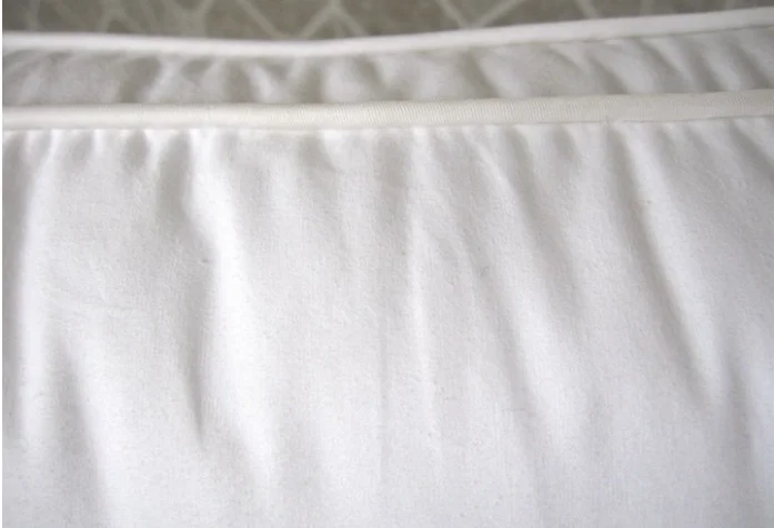 Modern pop pregnant woman pillow custom throw polyester pillow inner Hot Sale Luxury White Goose Down Standard Feather Pillow