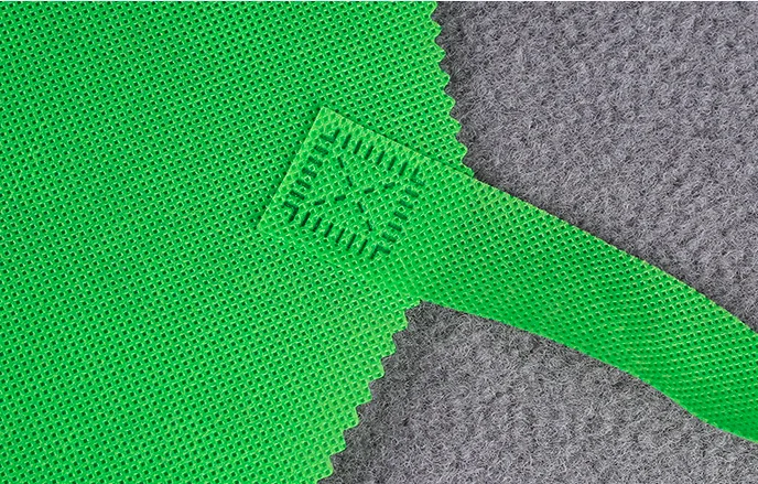 On stocked Custom Waterproof Oilproof Restaurant BBQ Seafood Lobster Plastic Non-Woven Bibs Disposable Apron