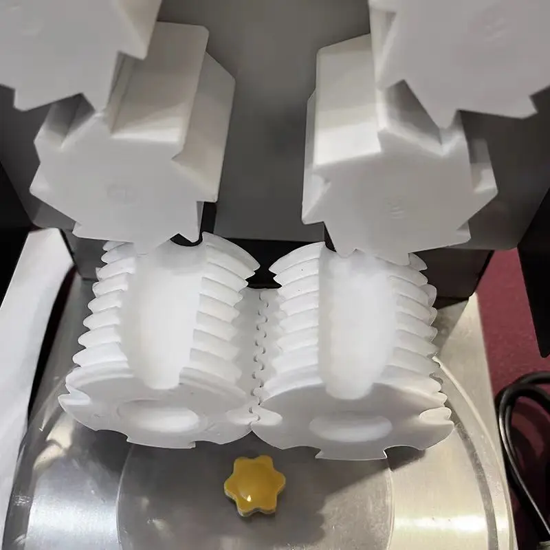 hot sale New Design sushi Processing machine/sushi roll machine/sushi robot machine