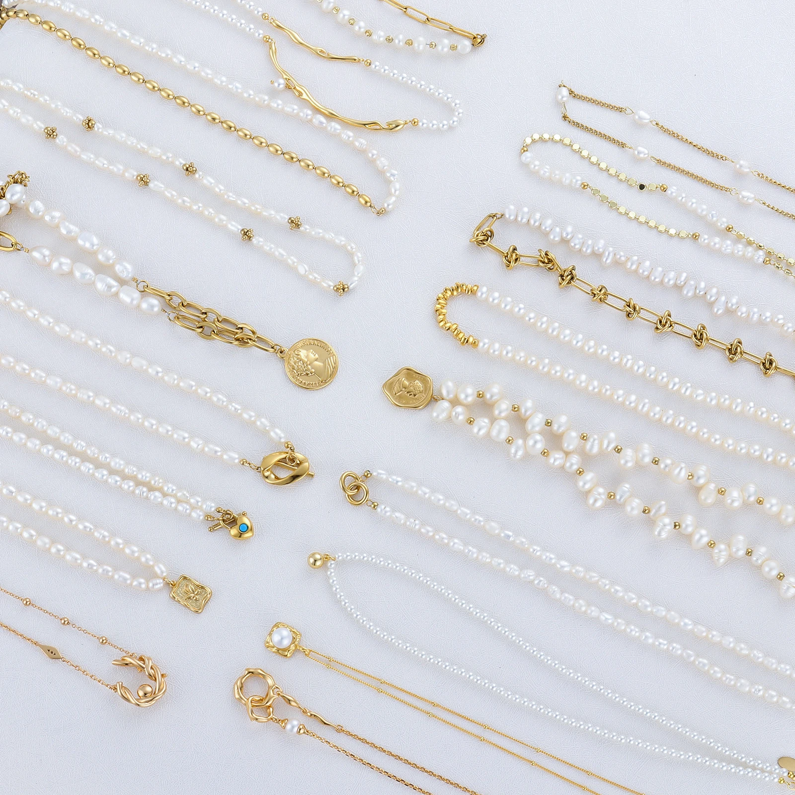 18K Gold Plated Fashion Rose Sun Love Heart Coin Charms Choker Copper Pendant  Beaded Bead Jewelry Pearl Necklaces For Women