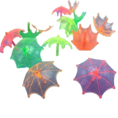 Very Funny Cheap Price Plastic Mini Umbrella Spinning Top Toy For Capsule