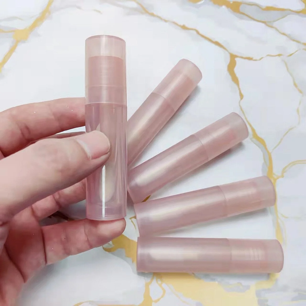 In Stock Color Lip Gloss Tubes Empty Round Liquid Lipstick Packaging Lipgloss Tubes Big Wand Custom Logo