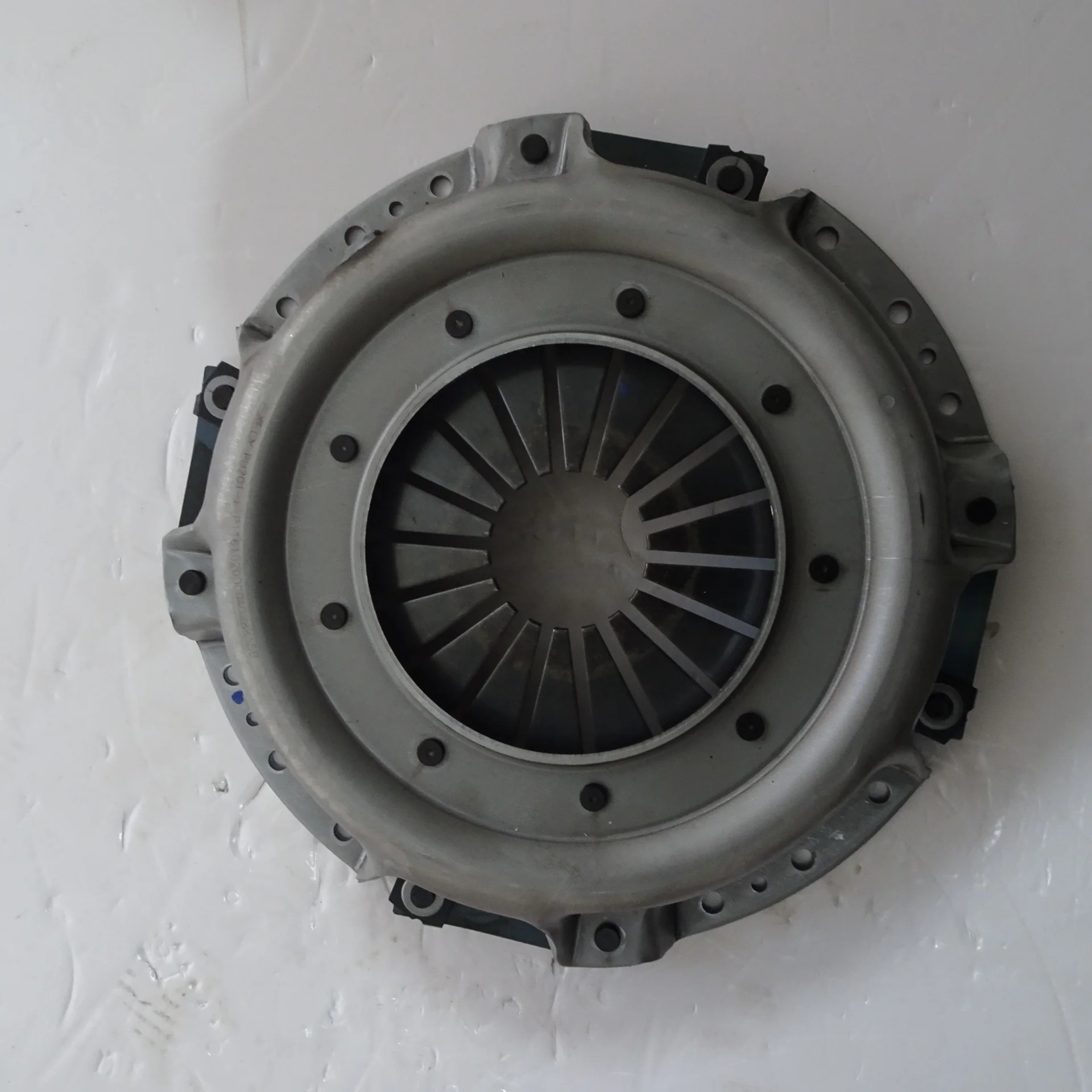 Clutch and pressure plate assembly P1161020001A0