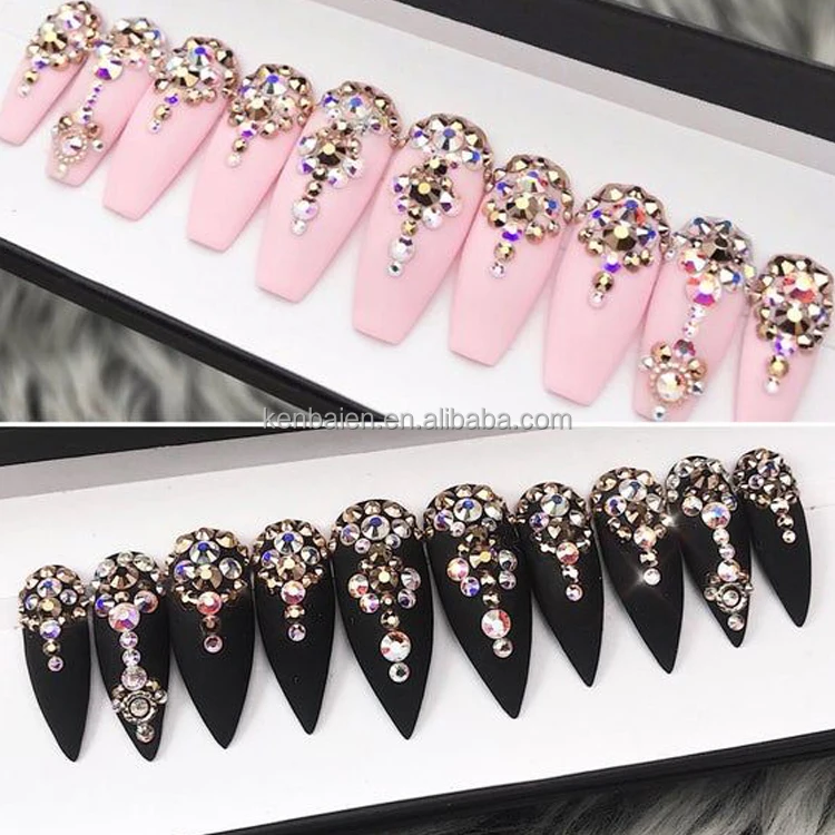 Custom Luxury Designed Reusable Pink Nude False Nail Artificial Nails Short Acrylic Press On Nails For Woman With Glue