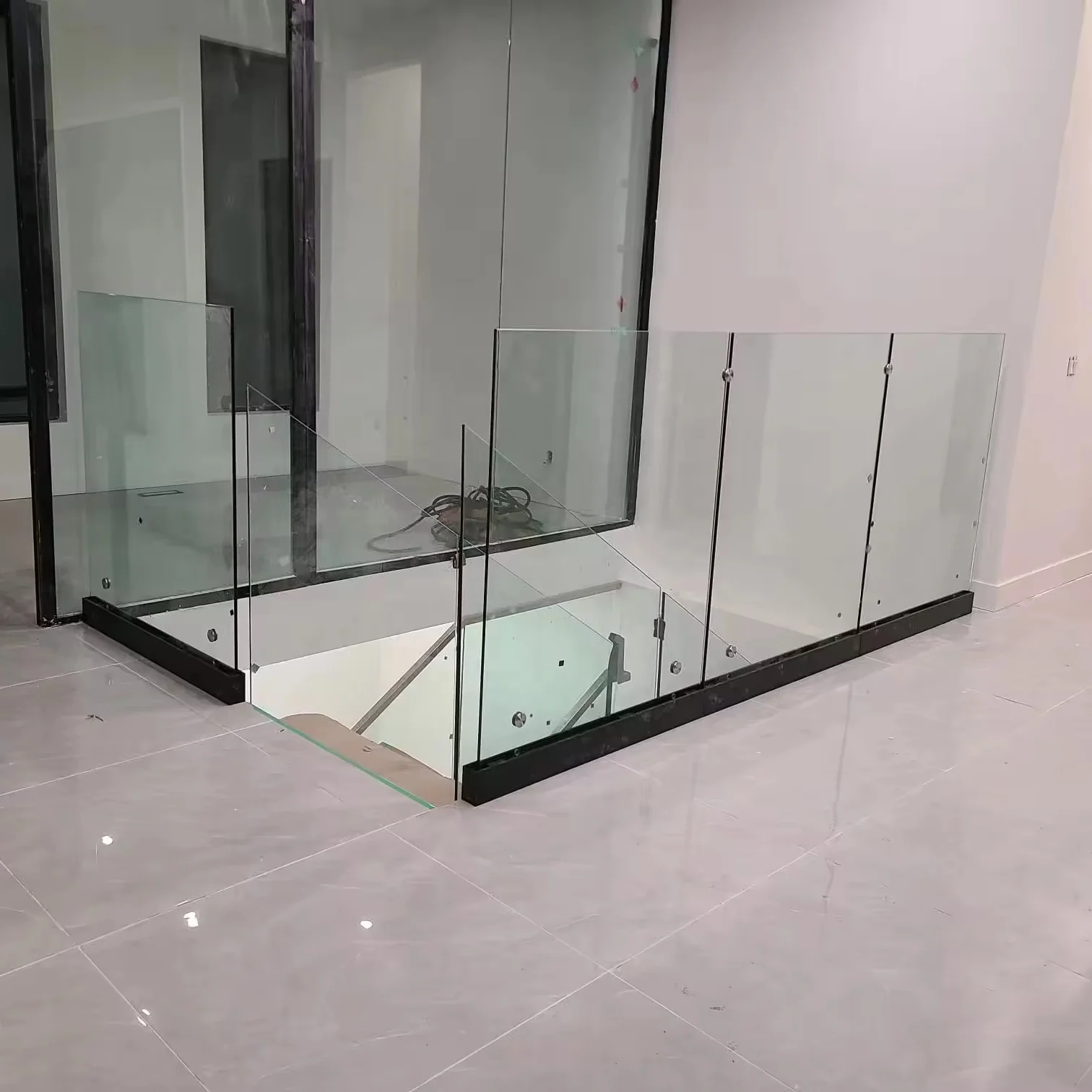 Deck Outdoor Glass Railing Aluminum U-Channel Base Balustrade Balcony Fence Metal Handrails