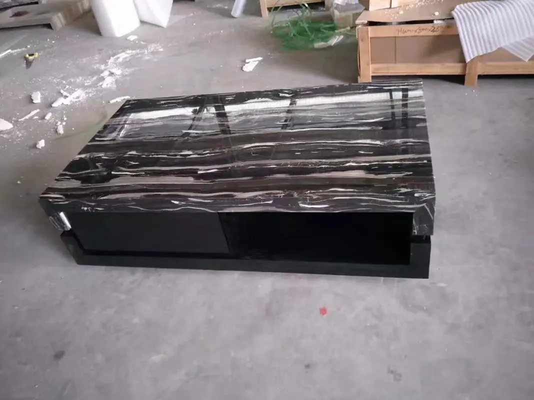 Роскошный журнальный столик с мраморной поверхностью под заказ от производителя