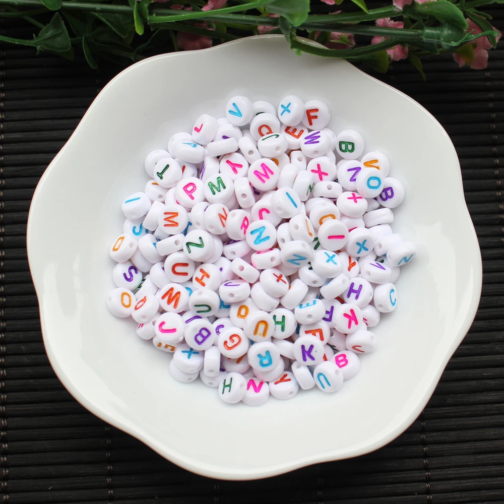 Fashion White Letter Alphabet Beads Plastic 4*7mm with Middle Hole Chunky Round Beads for Kids