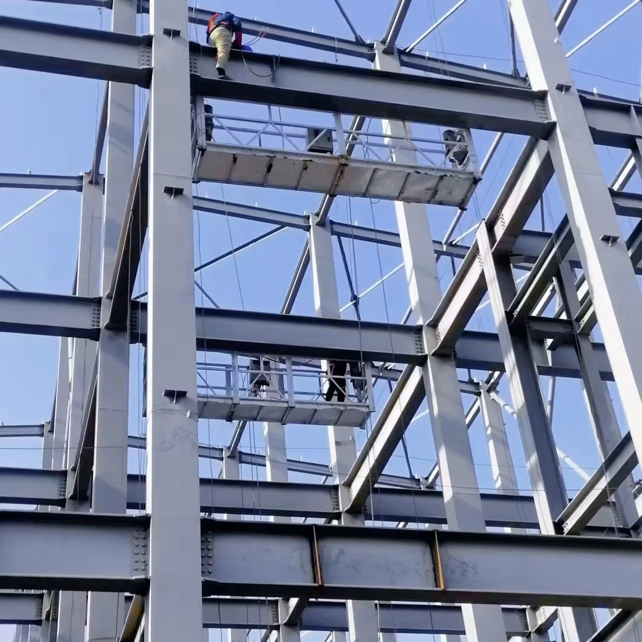 Customized Modern Industrial Design Durable Steel Structure Warehouse/Workshop/Shed/Hangar/Hall Buildings and Light Type