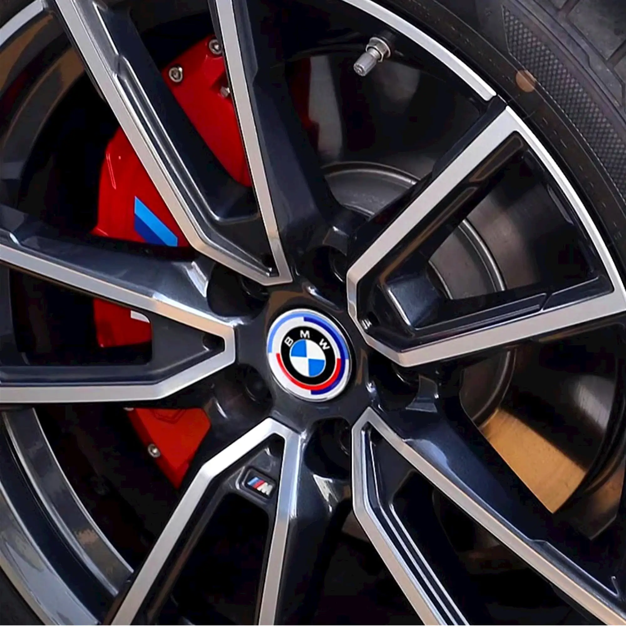 For BMW Floating Wheel Center Caps Auto Accessories Floating Center Caps Compatible with all Original BMW Alloy Wheels 56 58 MM