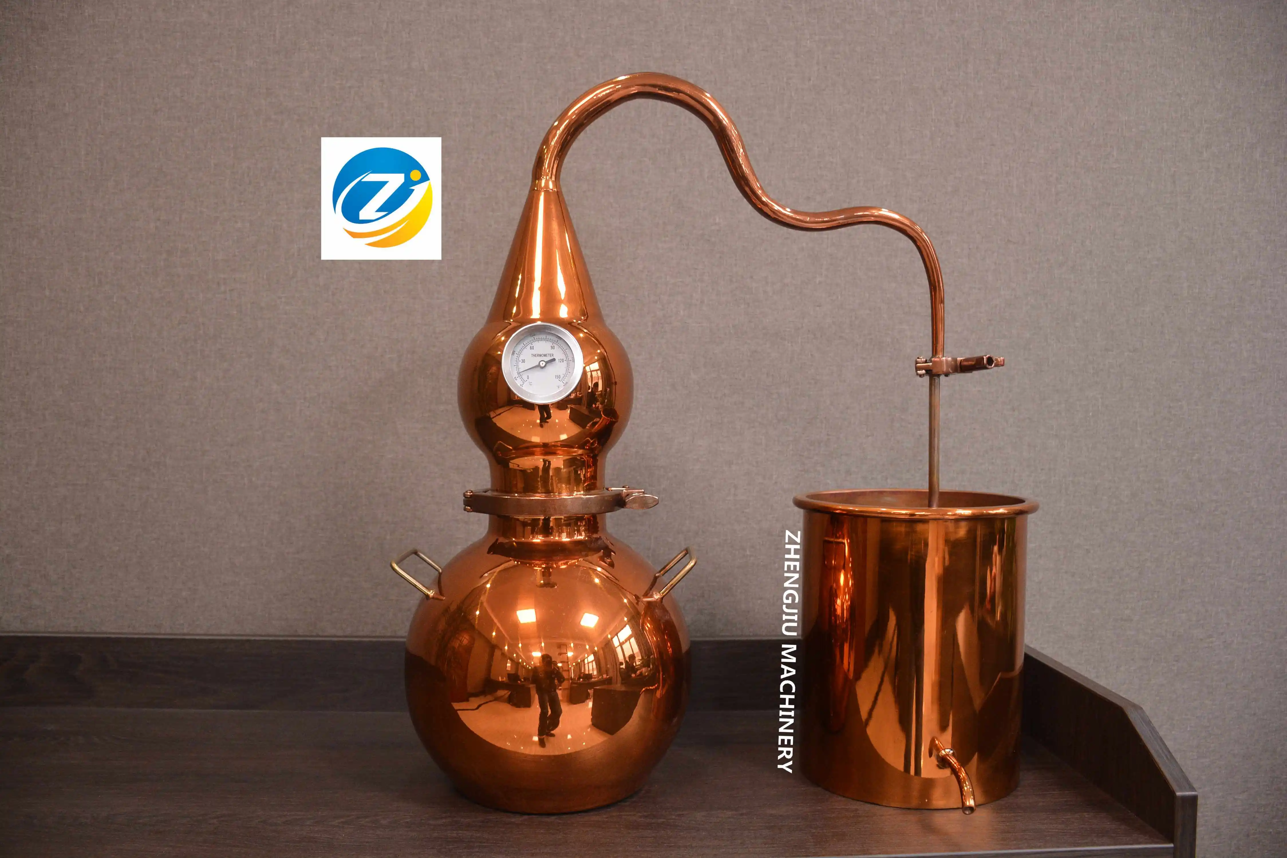 ZJ 5L Home Essential Oil Distiller laboratory distillation column Lavender Essential Oil Distillation Equipment