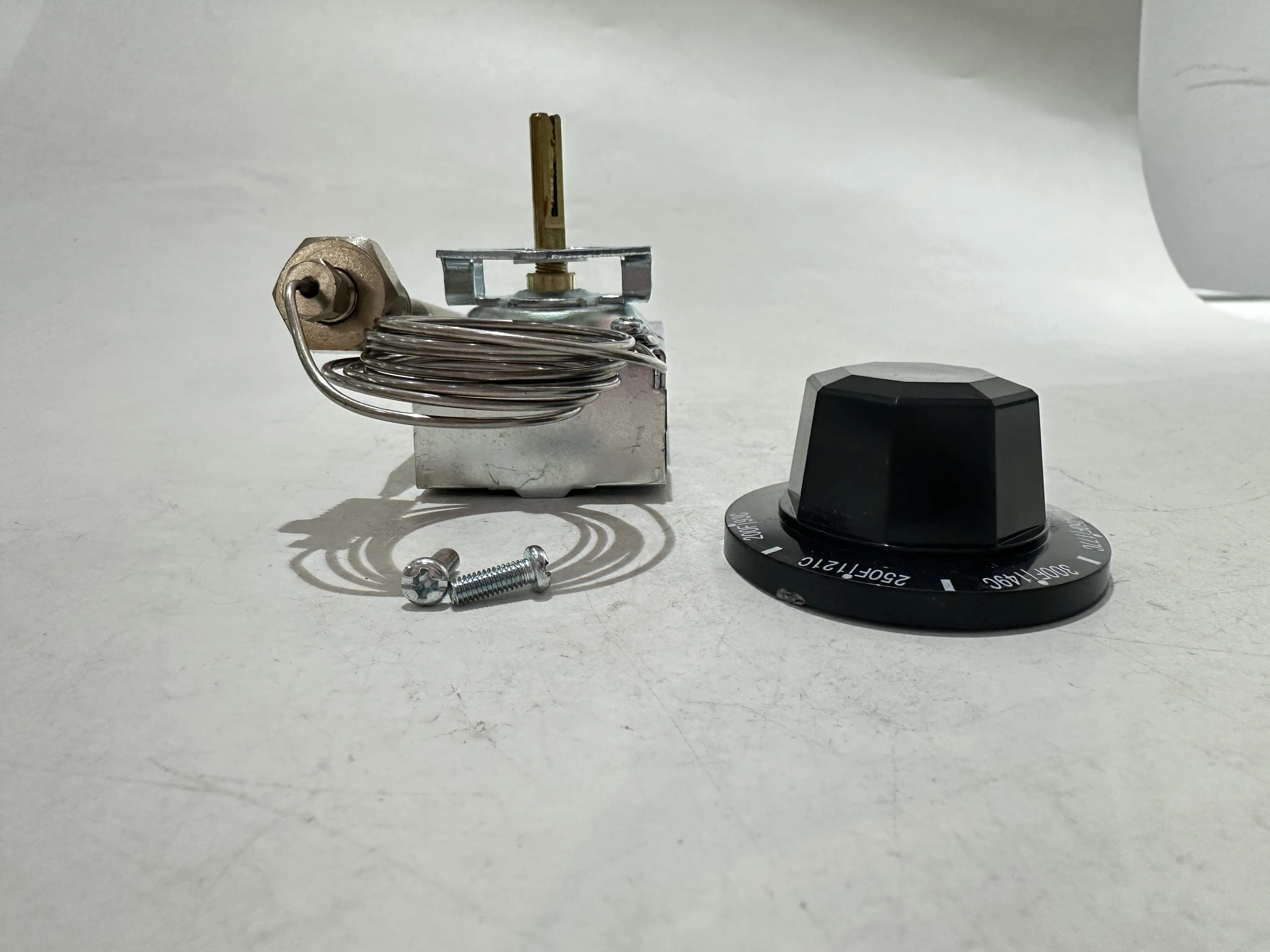 Replaces Robertshaw RX-2-24 93-204C/200-400F Millivolt Thermostat