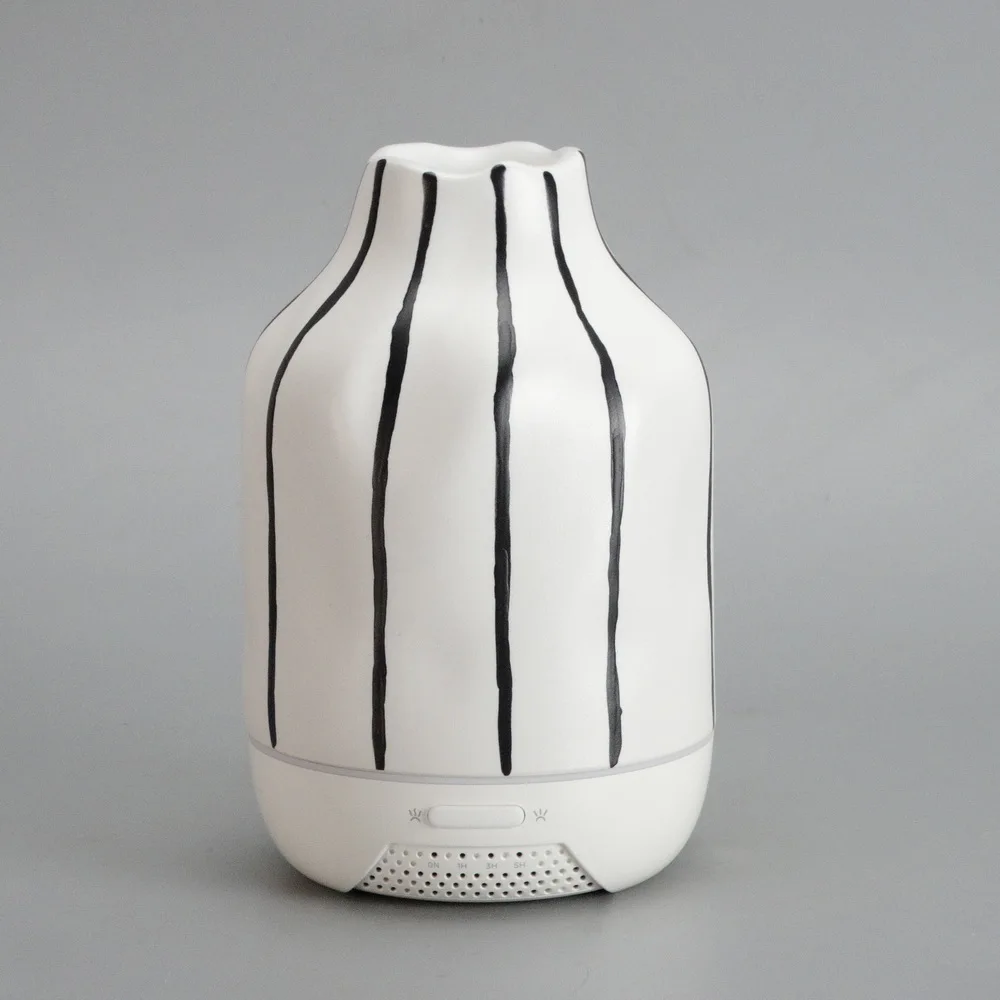 White Luxury Ceramic Aroma Diffuser Electric Air Fresher Home Fragrance Machine for Bedroom Scents