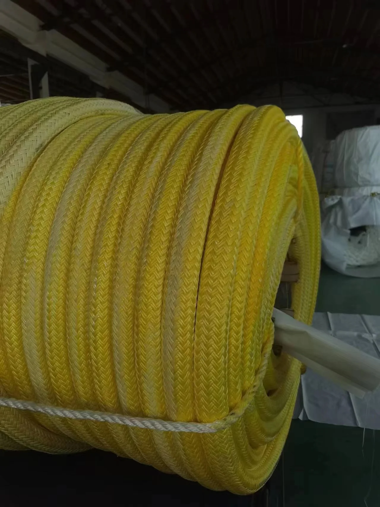 UHMWPE Electric Traction Rope Covered with Polyester Rope