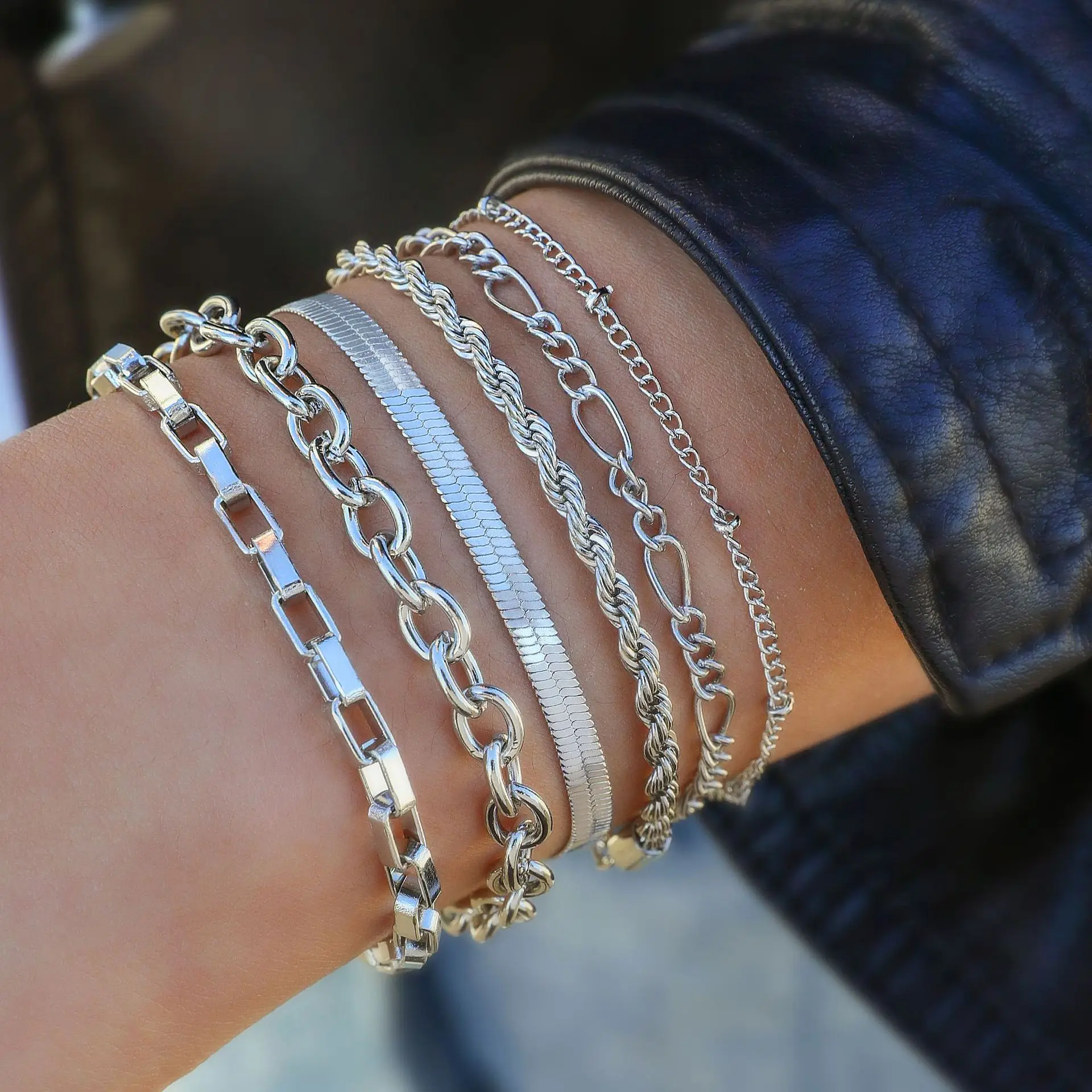 New Model Multi Layers Simple Style Chunky Chain Snake Chain Twist Chain Bracelet Set For Women Gift