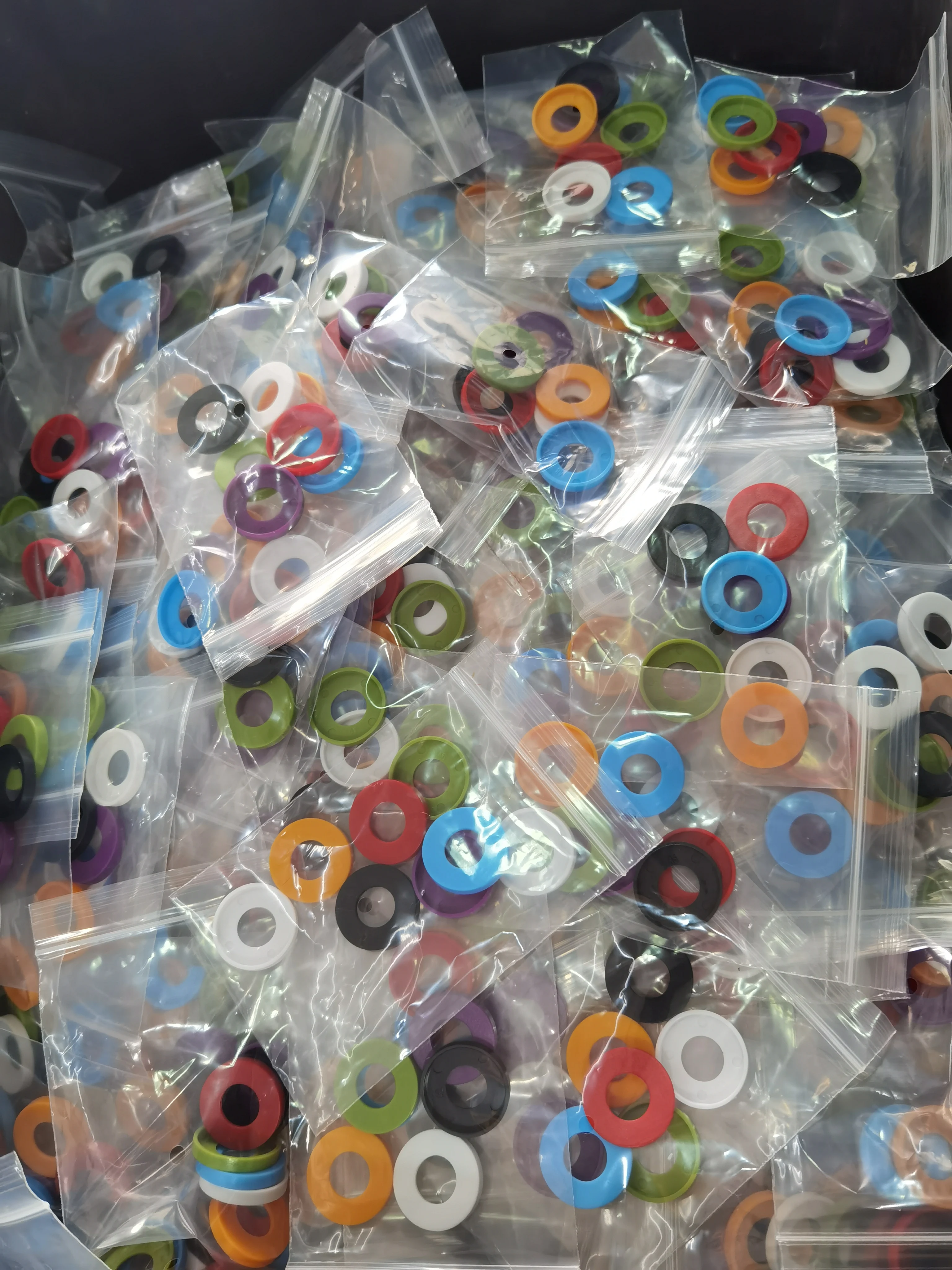 Customize boardgame  plastic game pawns PVC or ABS material game miniature base ring