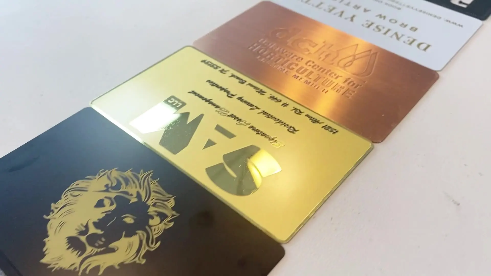 Wholesale Contactless RFID Chip Hollow Metal Card Customized Stainless Steel Metal Smart Business Card RFID NFC Metal Card