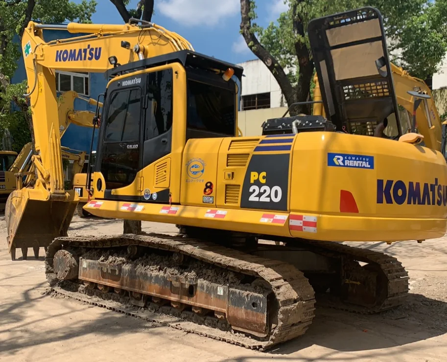 Б/у komatsu экскаватор pc220 pc220-7 pc220-8 22ton на гусеничном ходу подержанный экскаватор торговли