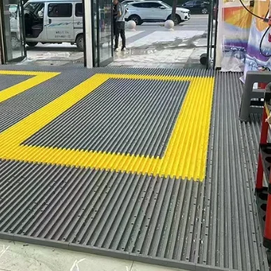 Best Selling New Products Vented Modular  Garage Floor Tiles Plastic PP Interlocking Garage Flooring
