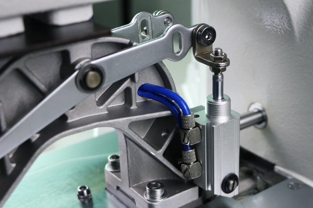 SI-69DH Industrial computer bartacking sewing machine sewing machine shoe sewing machine