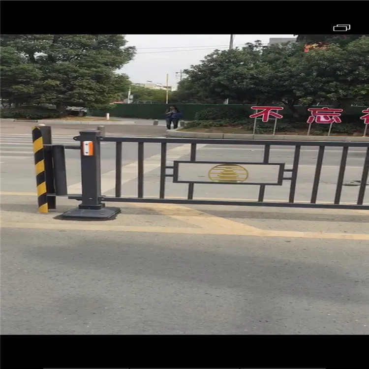 Customized Galvanized metal steel safety concert crowd control road traffic barrier