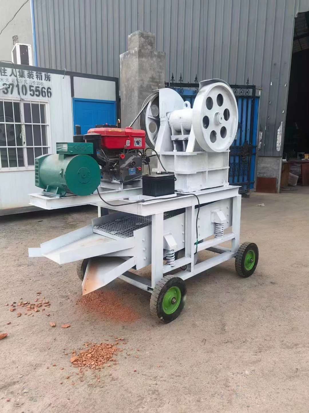 PE250*400 stone gold mining machine diesel driven jaw crawler portable stone crusher