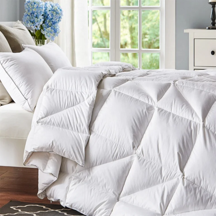 220*240cm hotel quilt duvet filled polyester or down feather single duvet queen size comforter