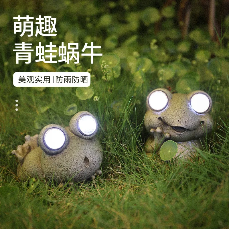 Creative Outdoor Animal Ornaments Simulation Frog with Bulbs in Eyes Solar Charging Garden Pond Decoration Cute Resin Ornament