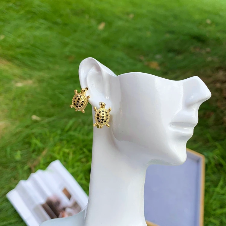 2022 New Fashion Tortoise Set Zircon Brass Earrings Trendy Gold Plated Brass Copper Jewelry for Women Girls