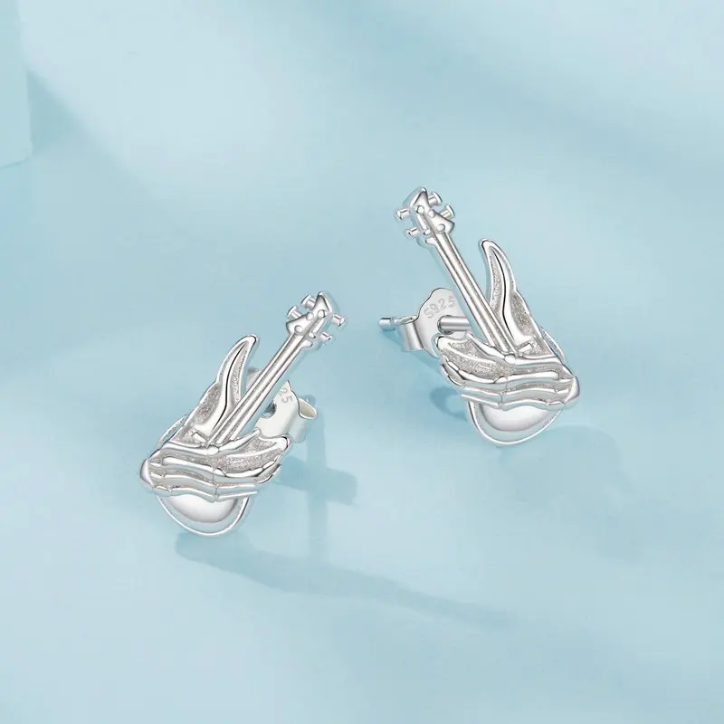 Factory 925 Sterling Silver Mini Skull Hand Bass Stud Earring Plated White Gold For Music Lover Original Fine Jewelry SCE1806