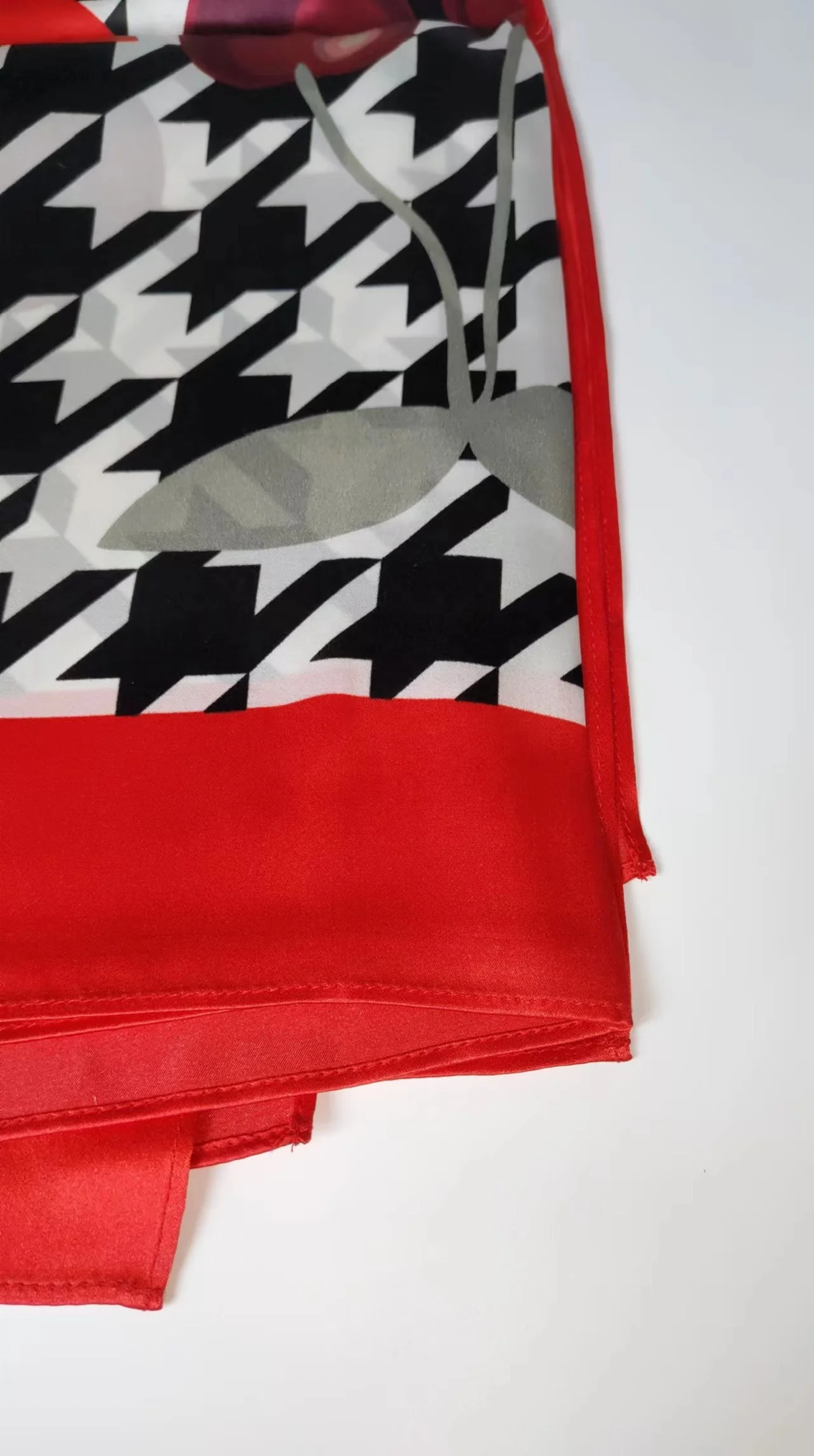 wholesale 16mm double-sided different color silk scarf large square scarf silk scarf