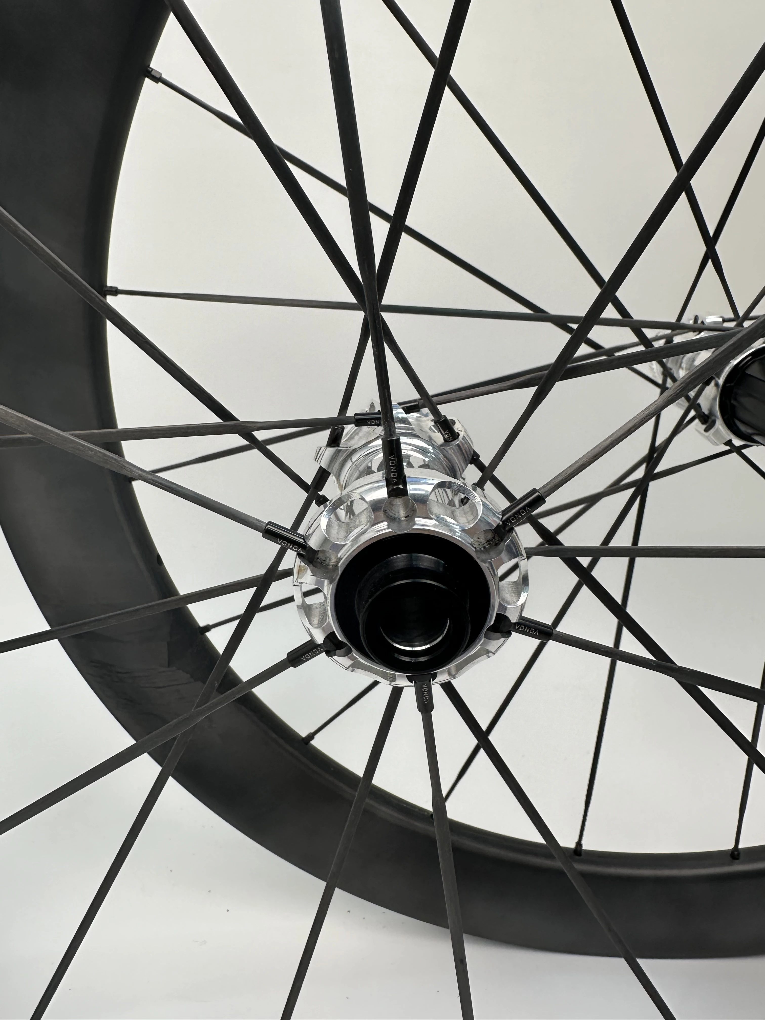 UNI Customized  700C Road Bike Rims Carbon Fiber Ultralight 55mm Depth and 25mm Width Tubeless Disc Brakes Clincher for BMX
