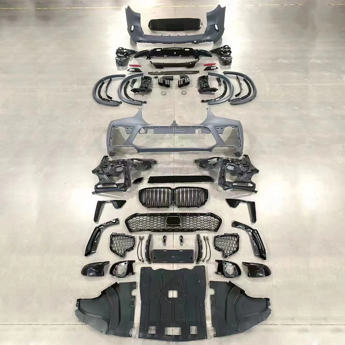 High quality Automotive Body kit for BMW X5 G05 2019-2022 change to X5M style bodykit include bumper grille wheel arch