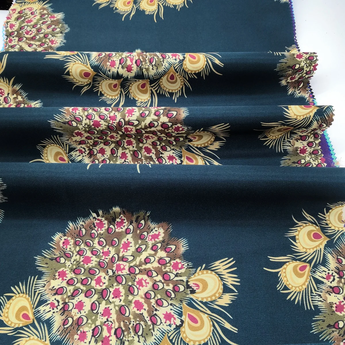 Custom Digital Printing Fabrics Wholesale Women Silk Satin 100% Polyester Fabric For Clothes