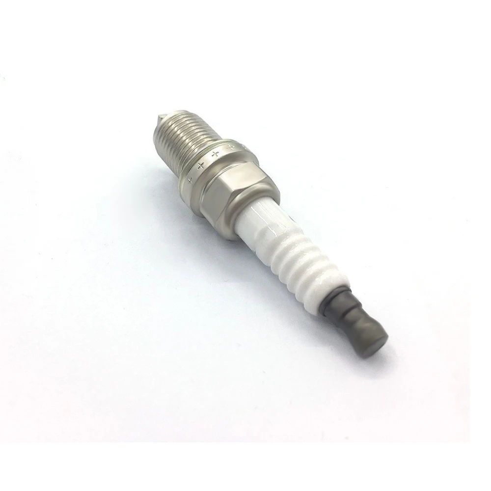 Automatic resistance spark plug used in Toyota Hyundai Mazda Ford Renault Peugeot Nissan