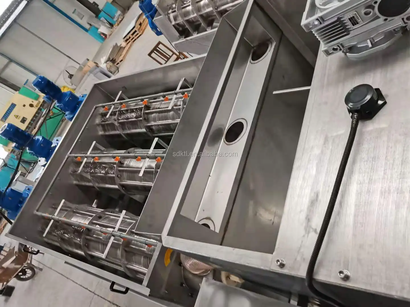 Stacked snail dehydration solid-liquid separator sewage  Farm manure dehydrator