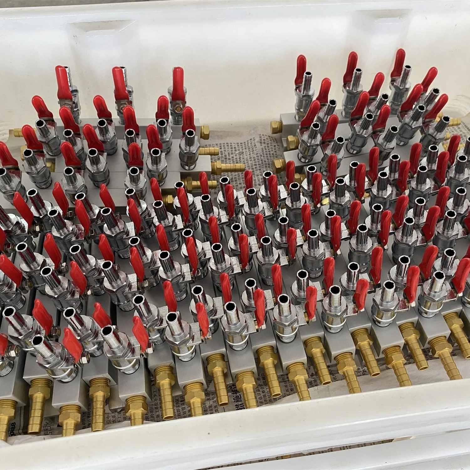 Homebrew Draft Beer Splitter Gas Air CO2 Regulator Distributor Dispenser Manfold with mini gas valve