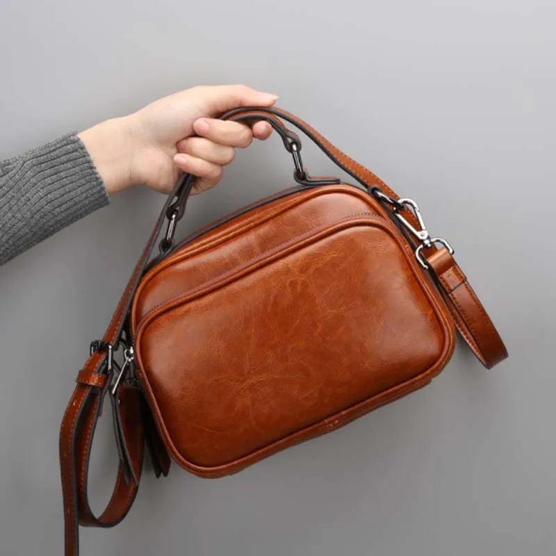 2020 Guangzhou suppliers genuine leather handbags for girls casual fashion trendy luxury shoulder designer bags women handbags