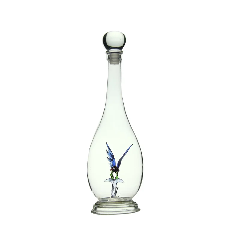 Wholesale Handmade whiskey eagle bottles customized glass whiskey bottles for the vodka whiskey bottle