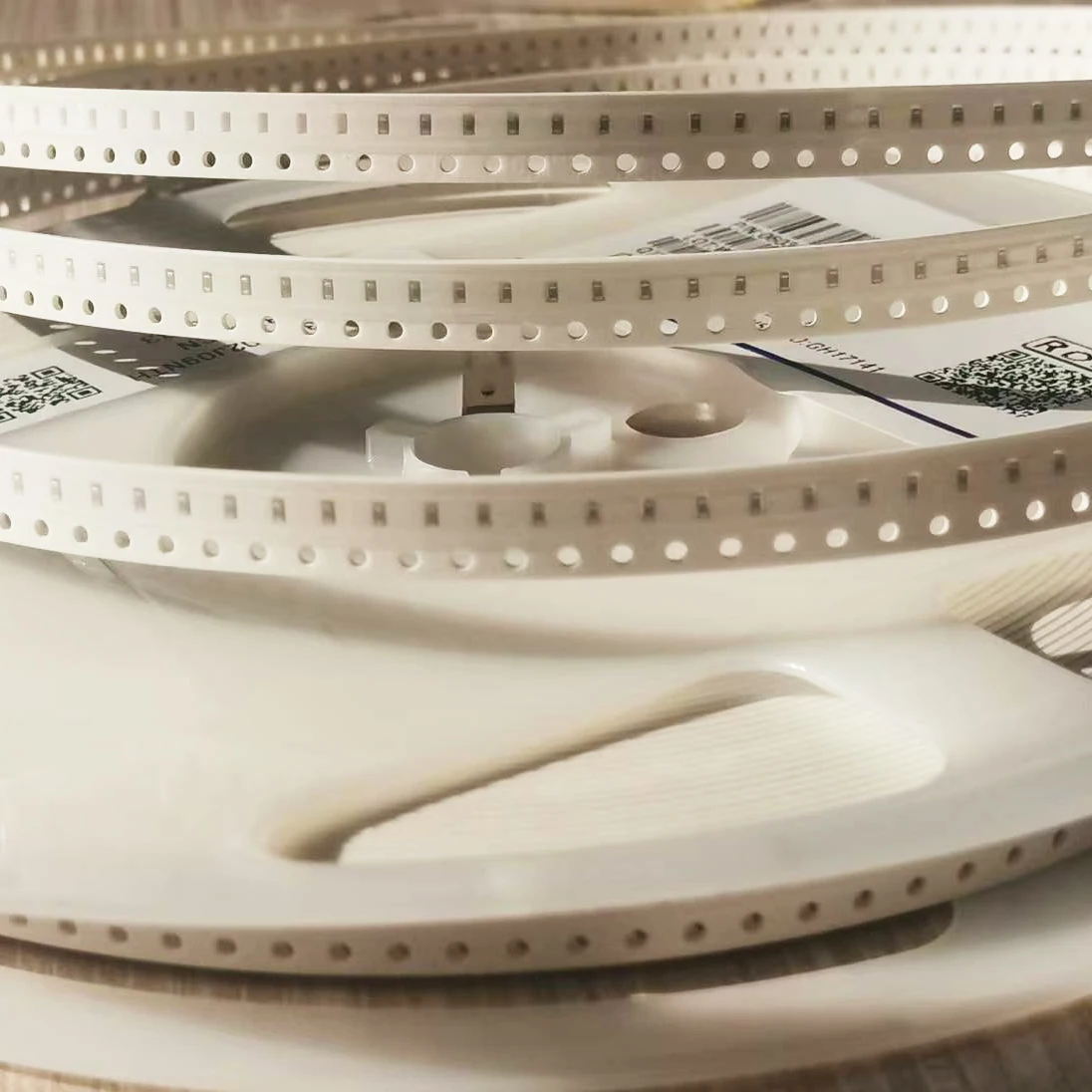 0805(2012) SMD capacitor X5R 2*1.25*0.8 2.2uf bypass decoupling large Bestsellers