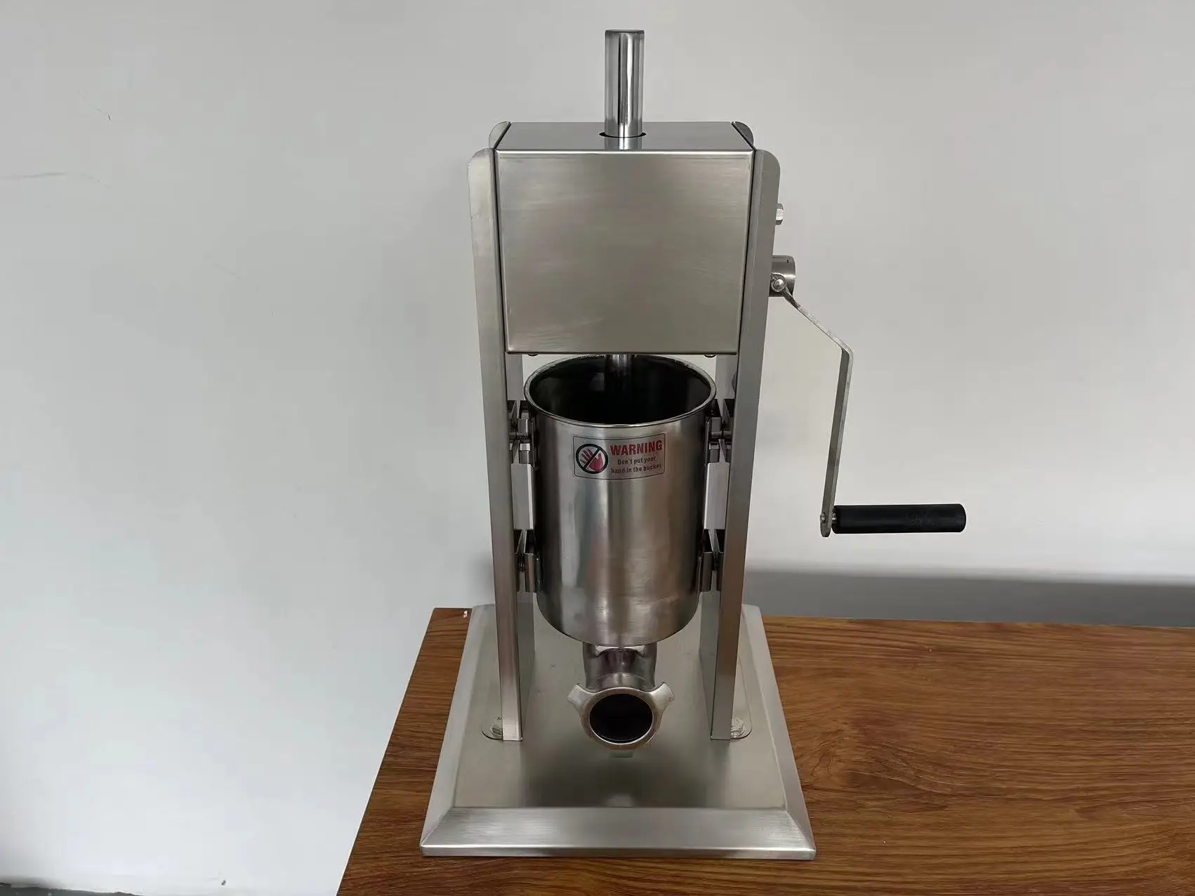 Hot Sale Table Top Sausage Stuffer Meat Grinder Sausage Stuffer Automatic Vacuum Sausage Stuffer