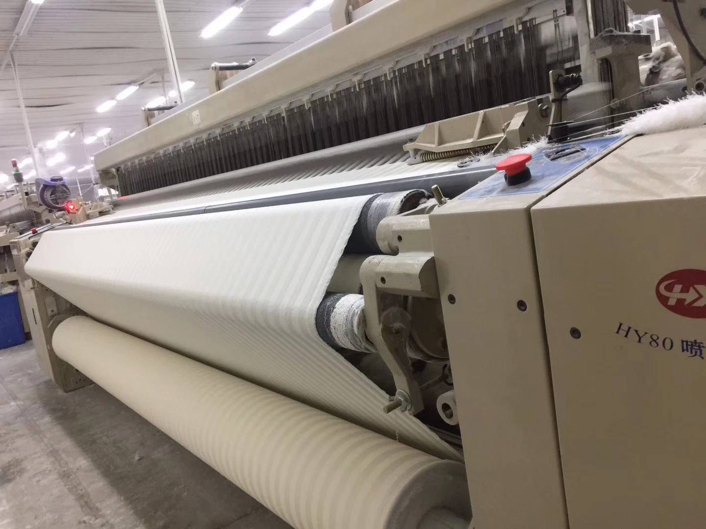 50%polyester 50% cotton 40*40 110*90 200T plain percale bed sheet fabric