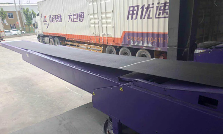 5-Section Telescopic Belt Conveyor for Truck and Container Loading/Unloading for Manufacturing Plants