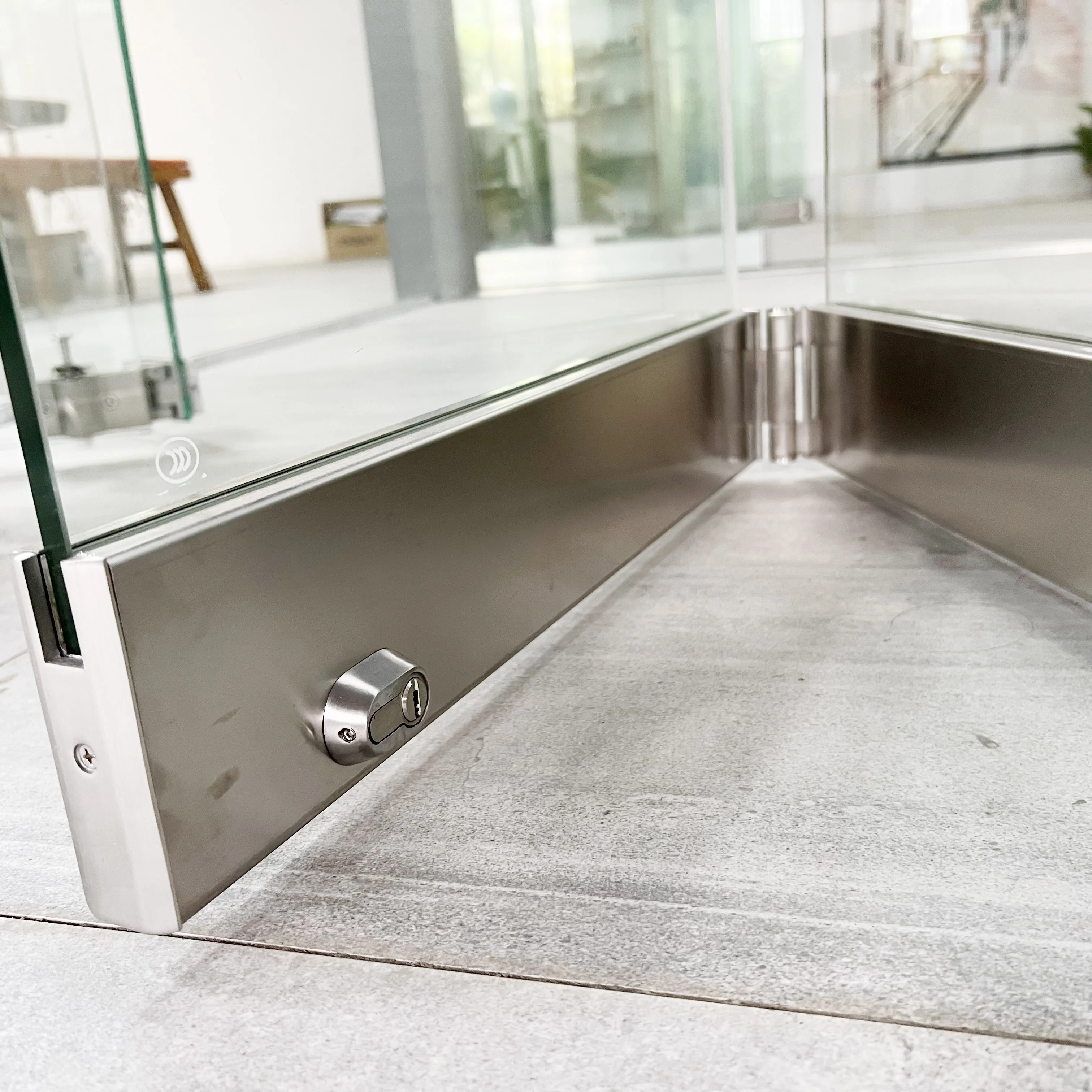 Bottom Door Lock For Frameless Folding Glass Doors Bifold glass door lock bolt system