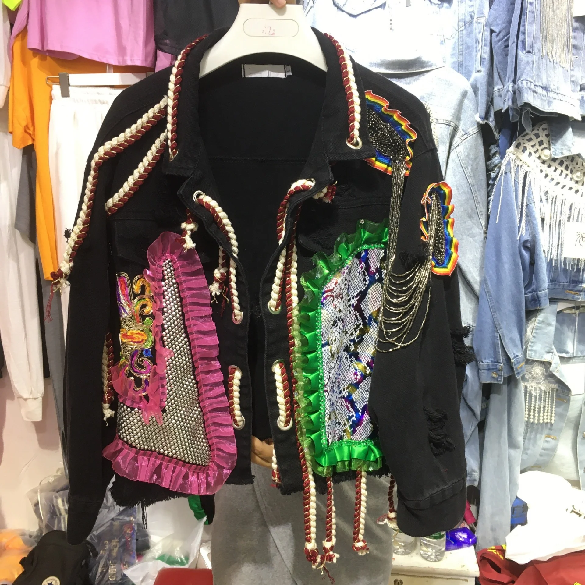 OUDINA European Design Hole Inlaid Diamond Patch Lace Contrast Color Casual Loose Jacket Women Denim Jackets