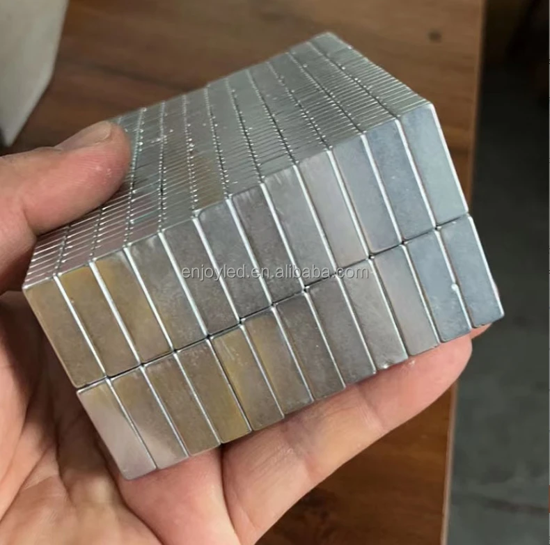 strong magnet-3.jpg