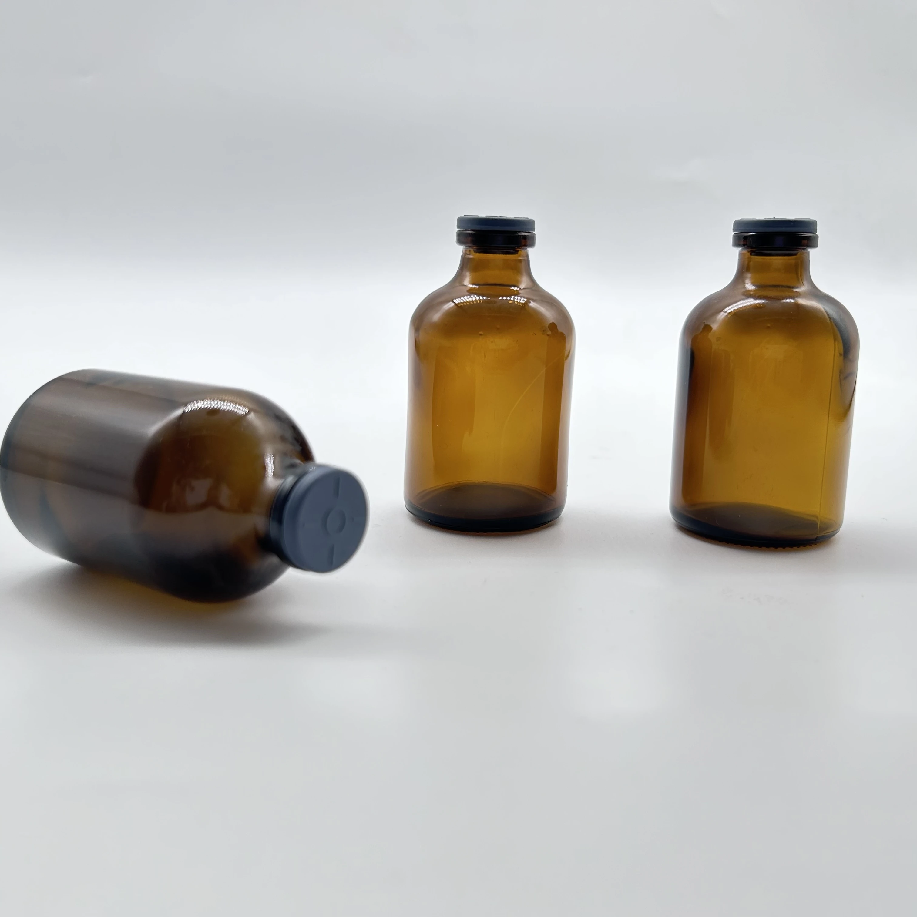 ShanDong Hot Selling New Products Amber 100ml Moulded Injection Vials For Antibiotics With Aluminum Plastic Composite Cap