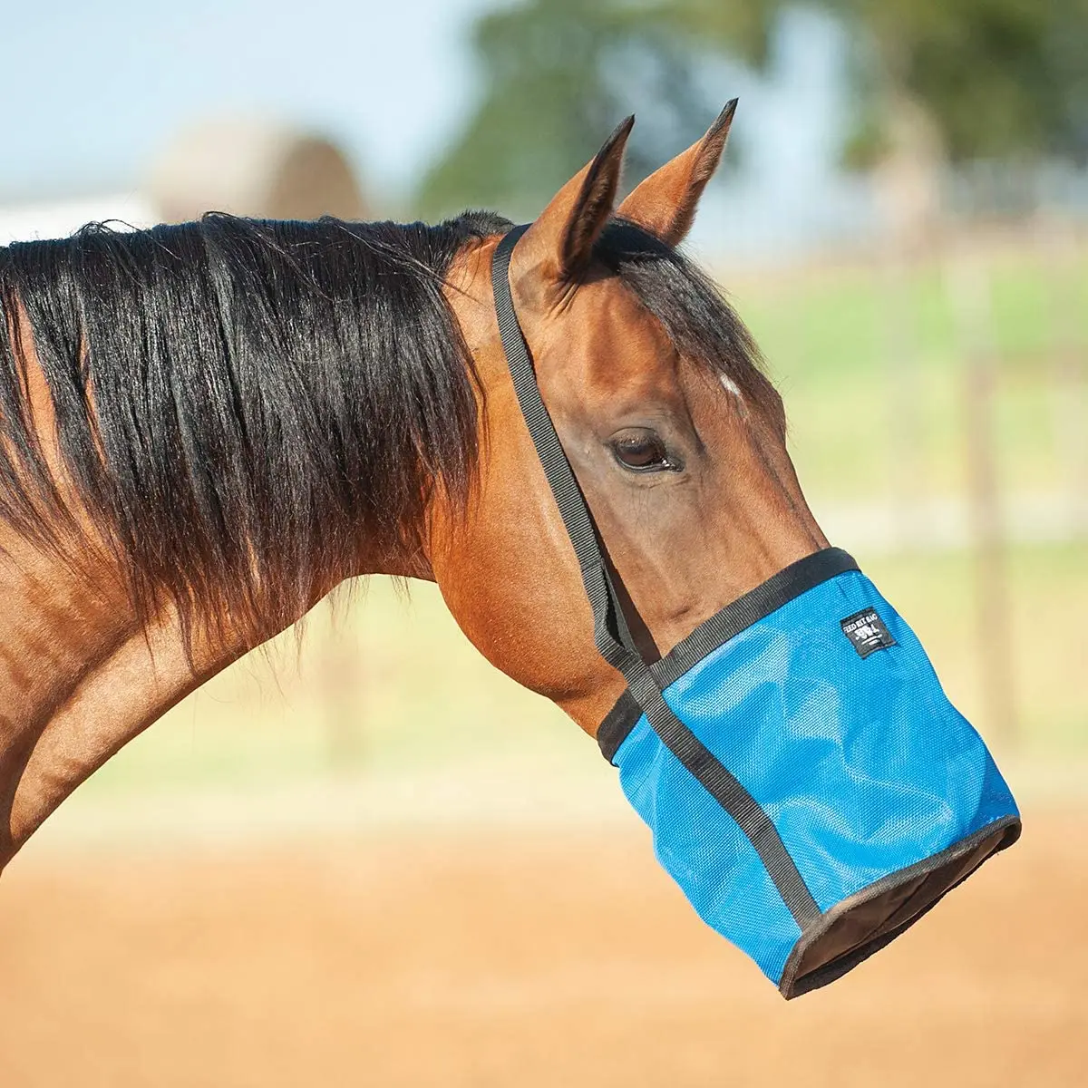 
Horse feeding bag 