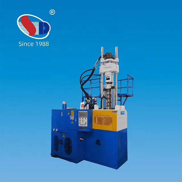 PVC flip-flops strap injection molding machine